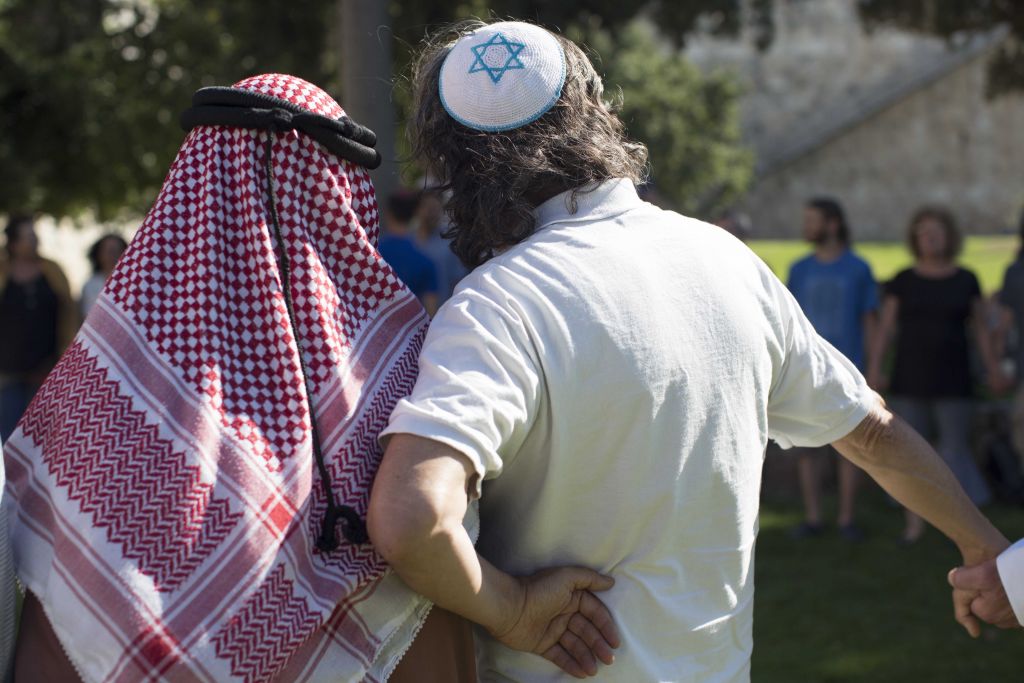 Source http://fr.timesofisrael.com/juifs-et-musulmans-si-loin-si-proche-un-documentaire-a-ne-pas-rater/