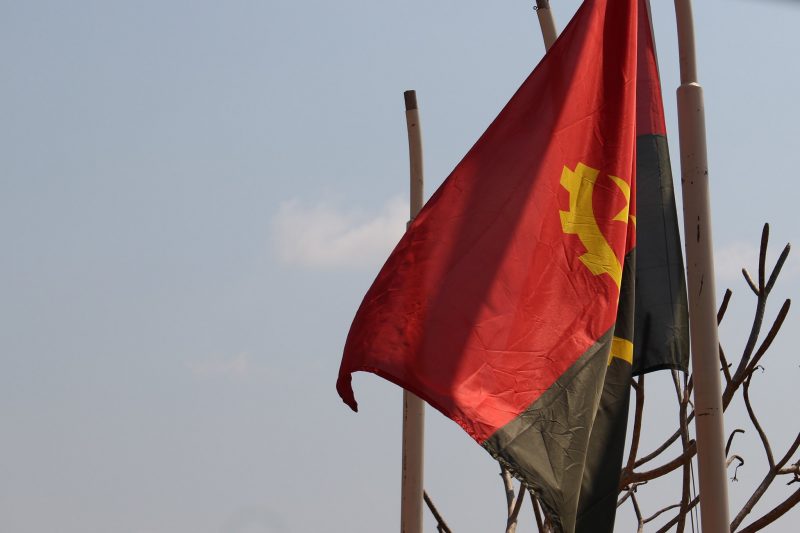 Le drapeau de l'Angola, photo de Vanessa Lollipop_Flickr. 07.20.2018