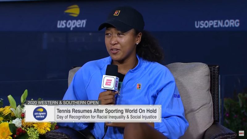 «Naomi Osaka s'exprime sur son action incitant le monde du tennis à protester contre la fusillade policière contre Jacob Blake.» Capture d'écran du 28 août 2020 sur la chaîne YouTube officielle d'ESPN.