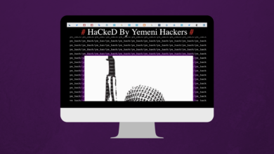 Les pirates ont remplacé les sites Web du Gouvernement par des avis ainsi qu'une photo d'un homme avec une mitrailleuse et un foulard indiquant que les sites avaient été « attaqués par des pirates yéménites ». Image : Giovana Fleck/Global Voices