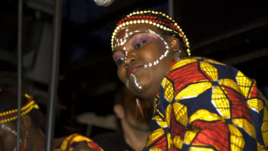 « Fela Kuti Birthday Tribute » photo de Lucy Anne, 15 octobre, 2010 (CC BY-ND 2.0).
